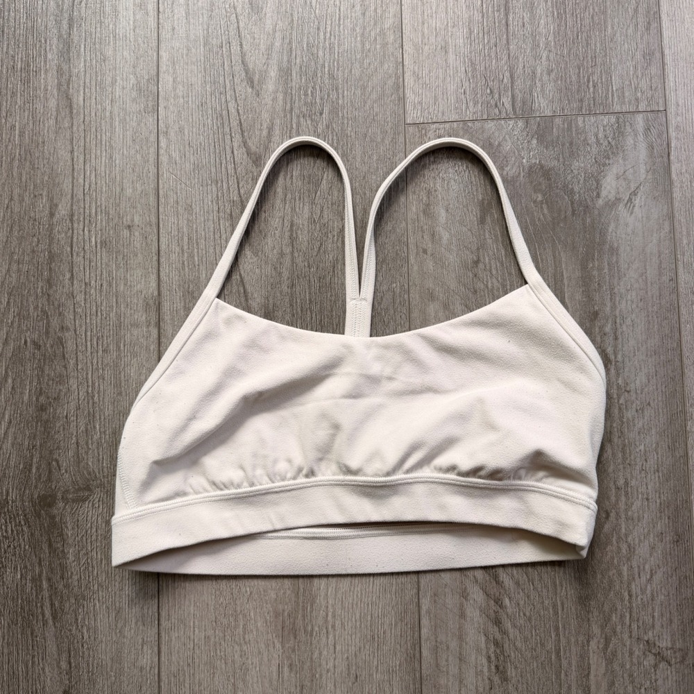 Lululemon Flow Y Sports Bra Size 8 White Cream Racerback paddedless